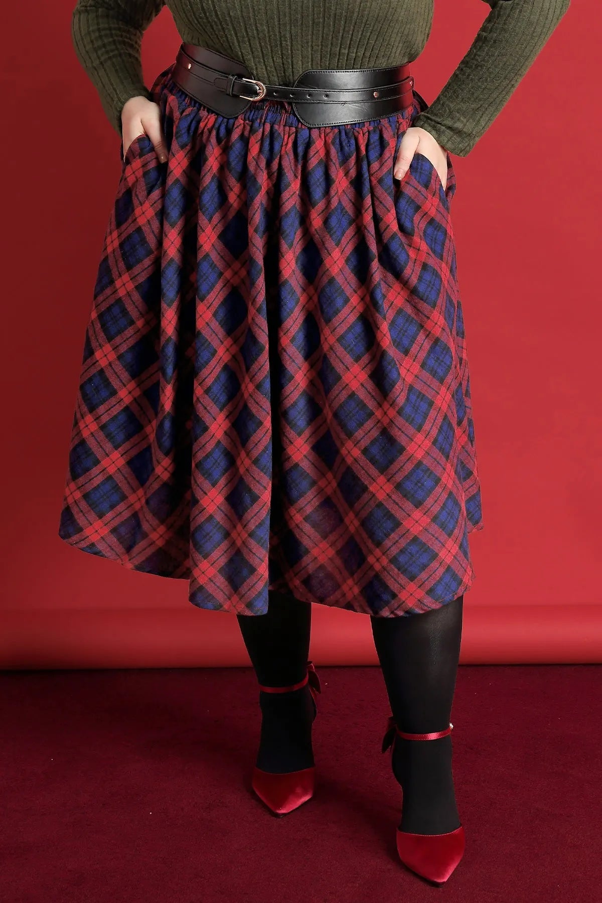 Blue plaid hotsell skirt 48